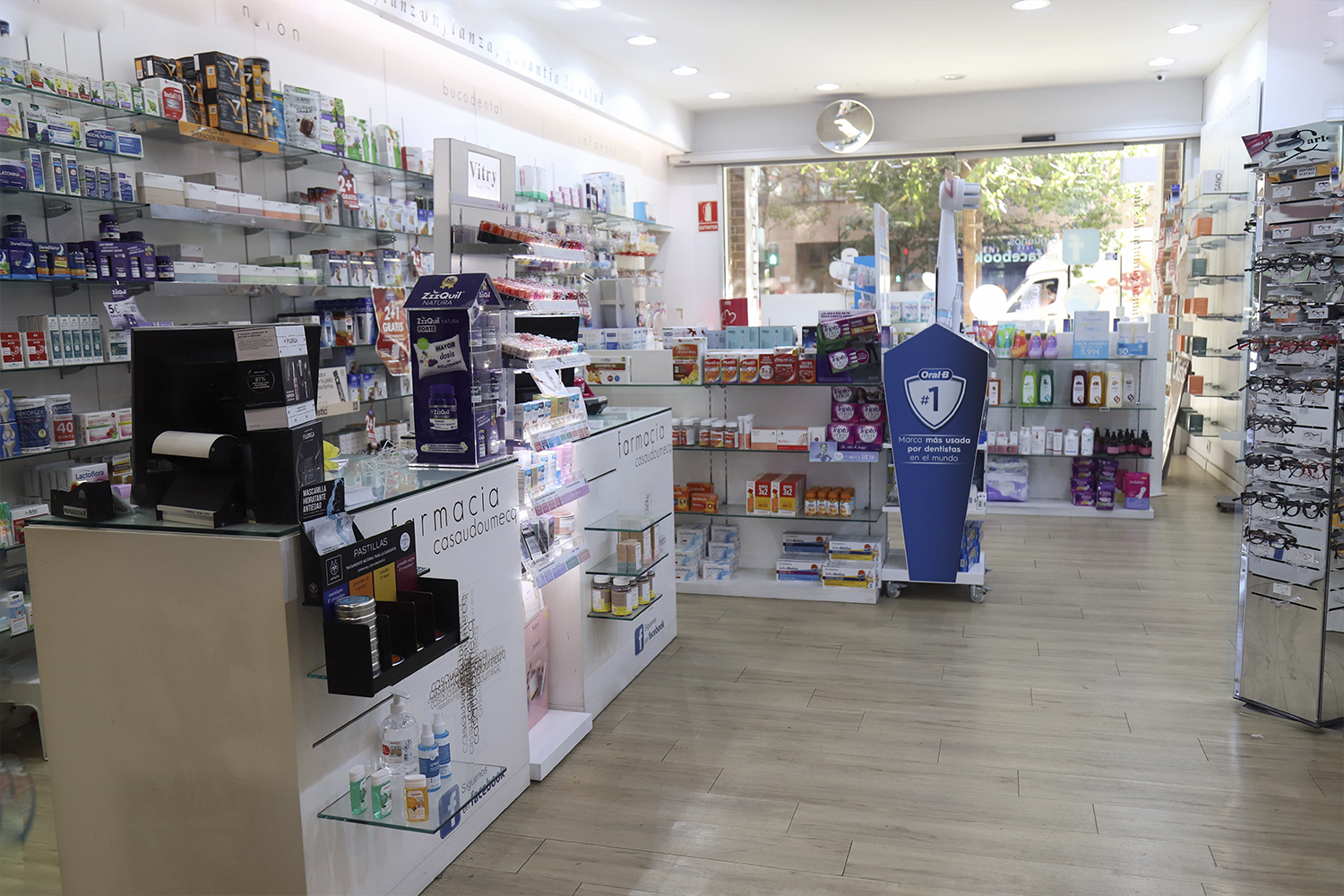 MOSTRADOR DE LA FARMACIA CASAUDOUMECQ
